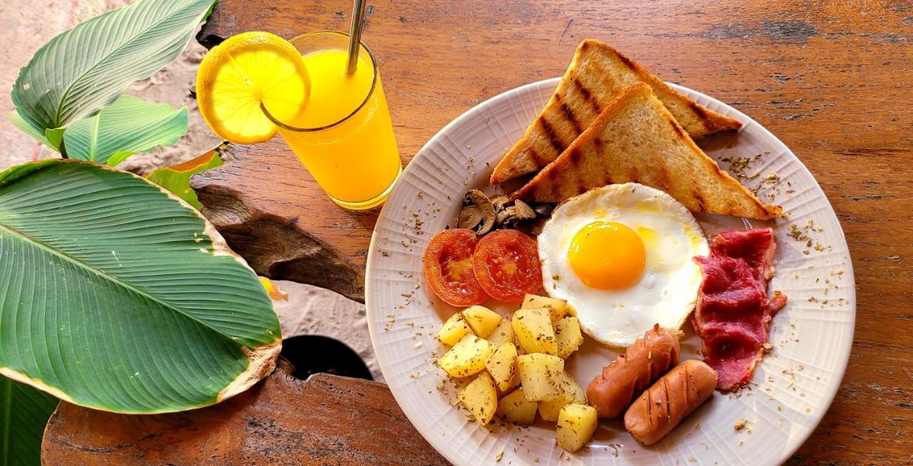 Al Kabron Inn Karimunjawa Bagian luar foto